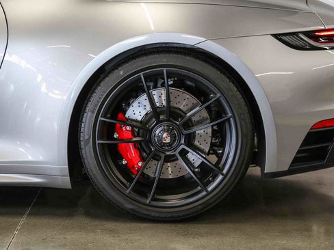 Used 2022 Porsche 911 Targa 4 GTS AWD/4WD image 9