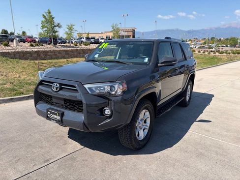 Used 2024 Toyota 4Runner SR5 Premium AWD/4WD image 5