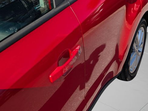 Used 2019 Kia Soul + image 17