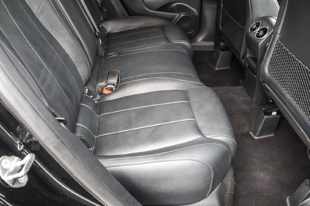 Used 2023 Mercedes-Benz GLA 250 4MATIC image 30
