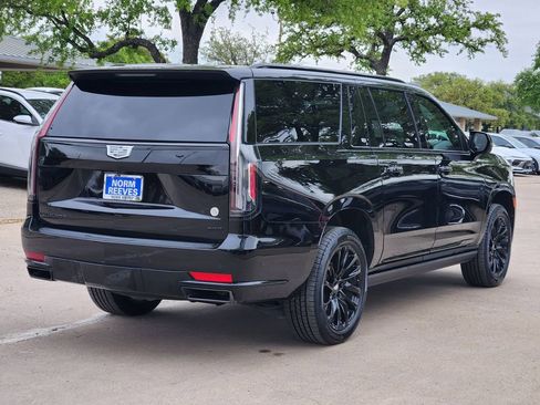 Used 2024 Cadillac Escalade ESV Sport Platinum w/ LPO, ONYX Package image 5