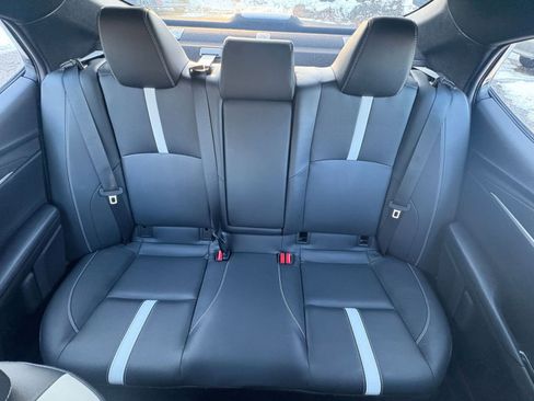 Used 2025 Toyota Camry SE image 35