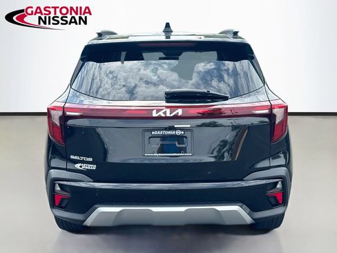 Used 2024 Kia Seltos S FWD image 7