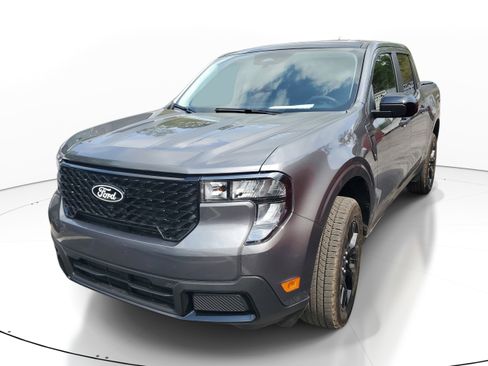 Used 2025 Ford Maverick XLT w/ XLT Luxury Package image 3