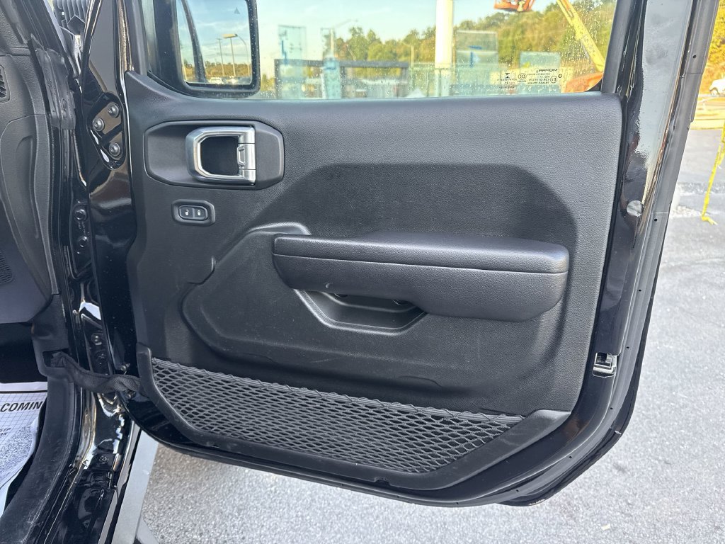 Used 2021 Jeep Gladiator Sport AWD/4WD image 23