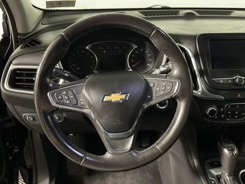 Used 2021 Chevrolet Equinox LT AWD/4WD image 24