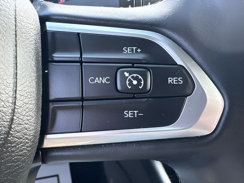 Used 2022 Jeep Compass Latitude w/ Convenience Group AWD/4WD image 18