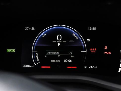 Certified 2025 Toyota Camry LE AWD/4WD image 38