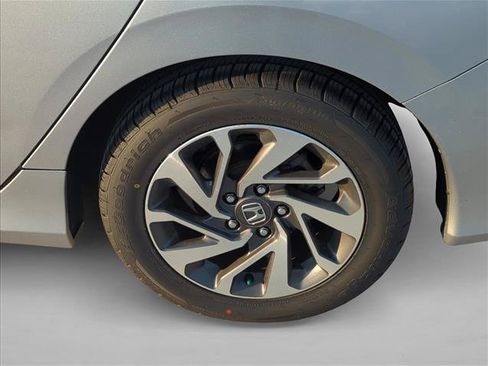 Used 2017 Honda Civic EX image 6