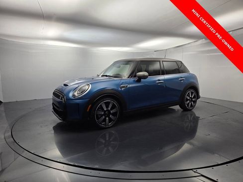 Used 2023 MINI Cooper S w/ Signature Upholstery Package image 5