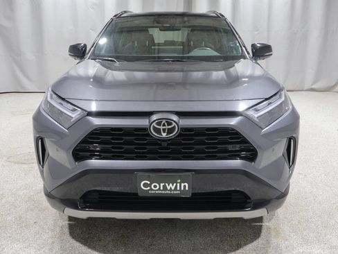 Used 2025 Toyota RAV4 XSE w/ Advanced Technology Package AWD/4WD image 9