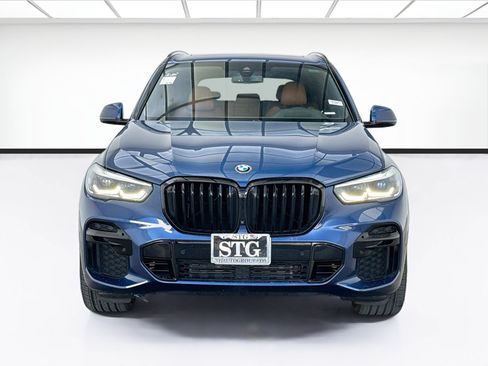 Used 2022 BMW X5 sDrive40i w/ M Sport Package RWD image 2