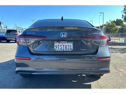 Used 2025 Honda Civic Sport image 4