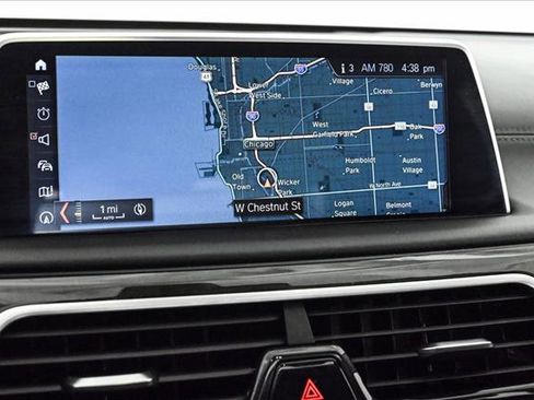 Used 2018 BMW 740i xDrive image 13