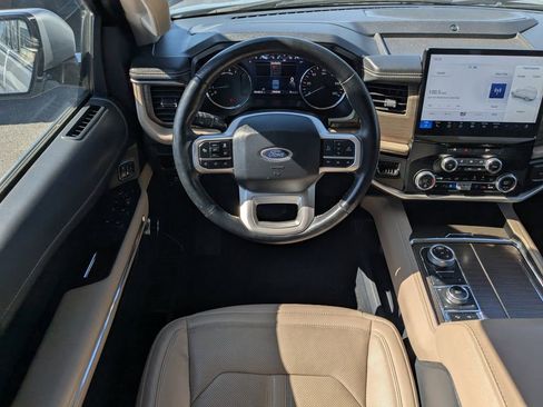 Used 2024 Ford Expedition Max Limited AWD/4WD image 17