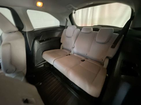 Used 2019 Honda Odyssey EX image 23