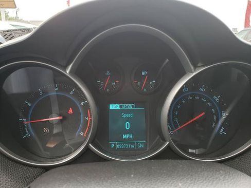 Used 2015 Chevrolet Cruze LT FWD image 26