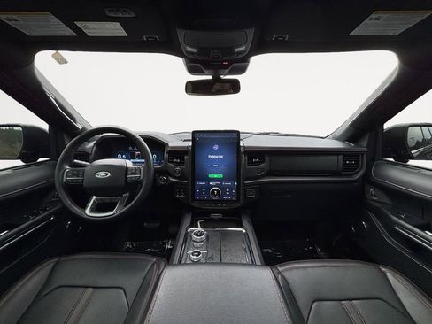 Used 2024 Ford Expedition Limited image 13