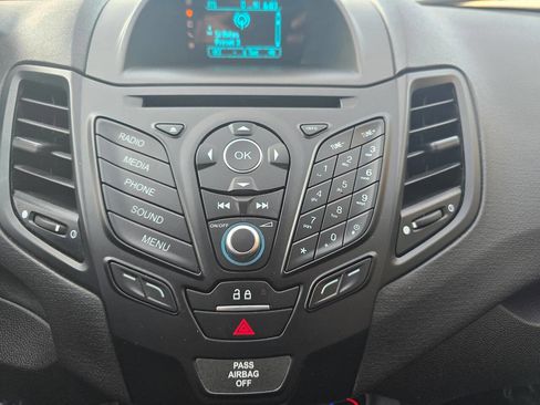 Used 2016 Ford Fiesta SE image 31