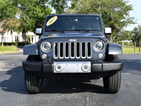 Used 2017 Jeep Wrangler Sahara w/ Quick Order Package 24E Chief AWD/4WD image 9