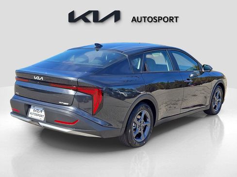 New 2026 Kia K4 LXS image 8