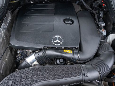 Used 2021 Mercedes-Benz GLE 350 4MATIC image 6