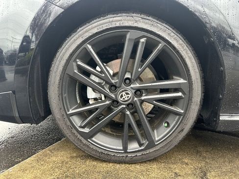 Used 2026 Toyota Camry Hybrid image 28