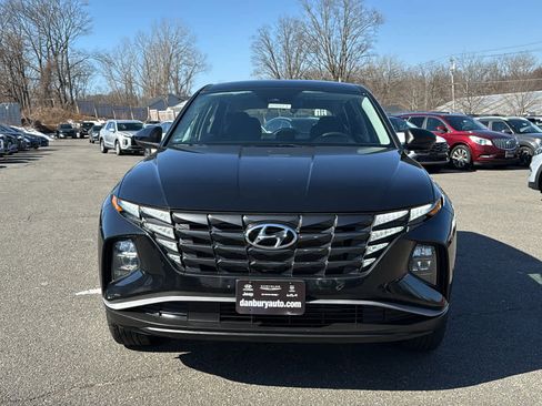 Used 2023 Hyundai Tucson SE image 2