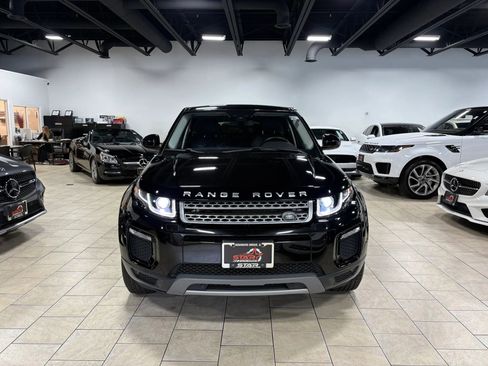 Used 2018 Land Rover Range Rover Evoque SE image 5