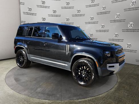 Used 2025 Land Rover Defender 110 S image 7