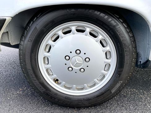 Used 1989 Mercedes-Benz 560 SL image 43