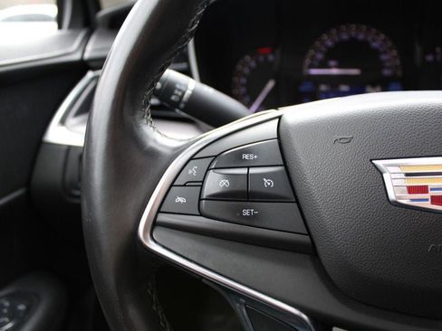 Used 2018 Cadillac XT5 Luxury w/ Driver Awareness Package image 39