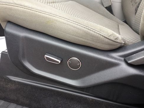 Used 2018 Ford F150 XLT w/ Equipment Group 301A Mid image 8