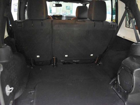 Used 2013 Jeep Wrangler Unlimited Sahara w/ Connectivity Group AWD/4WD image 42