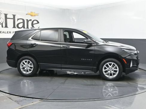 Used 2022 Chevrolet Equinox LT AWD/4WD image 1