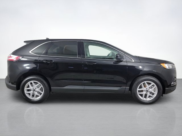 Certified 2024 Ford Edge SEL w/ Convenience Package AWD/4WD image 2