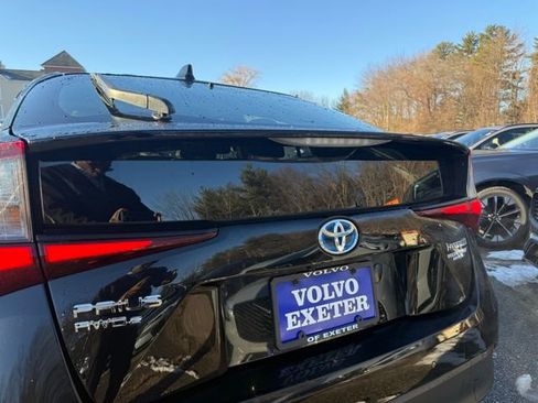 Used 2022 Toyota Prius LE image 28