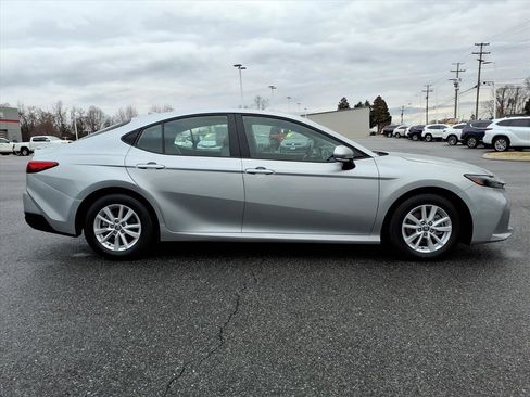 Certified 2025 Toyota Camry LE image 3