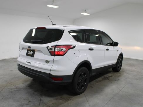 Used 2017 Ford Escape S image 9