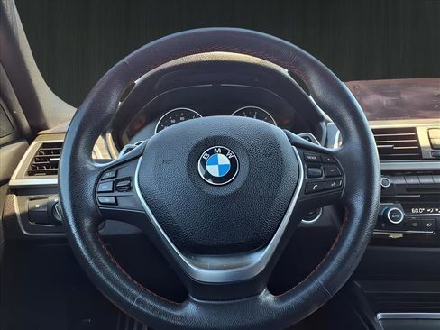 Used 2018 BMW 330i xDrive Sedan w/ Convenience Package image 23