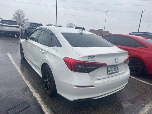 Used 2024 Honda Civic Sport image 4