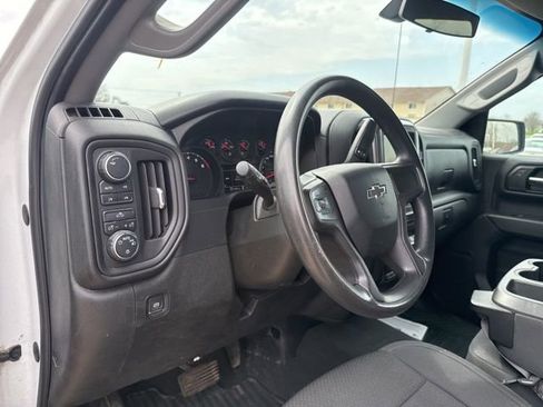 Used 2019 Chevrolet Silverado 1500 Custom Trail Boss w/ Custom Convenience Package image 12