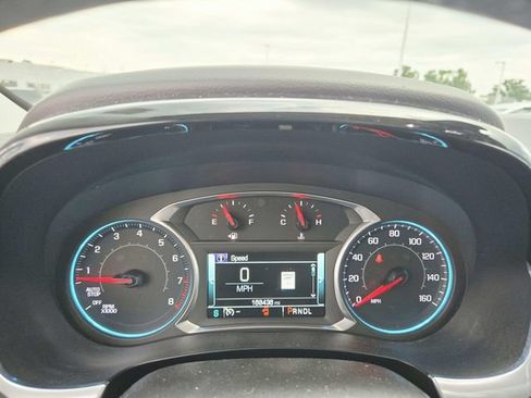 Used 2019 Chevrolet Traverse Premier w/ Driver Confidence II Package FWD image 13