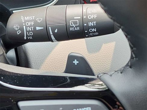 Used 2023 Honda Pilot Touring image 30