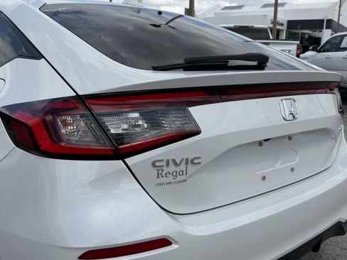 Used 2024 Honda Civic Sport image 11