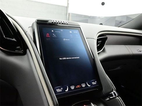 Used 2023 Ferrari Roma image 10