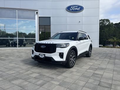 New 2026 Ford Explorer ST-Line w/ Premium Package