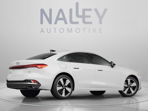 Used 2025 Audi A5 2.0T Premium image 5