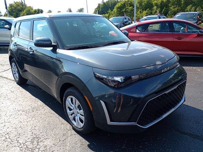 New 2025 Kia Soul LX