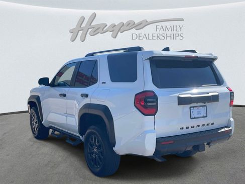 Used 2025 Toyota 4Runner SR5 RWD image 5